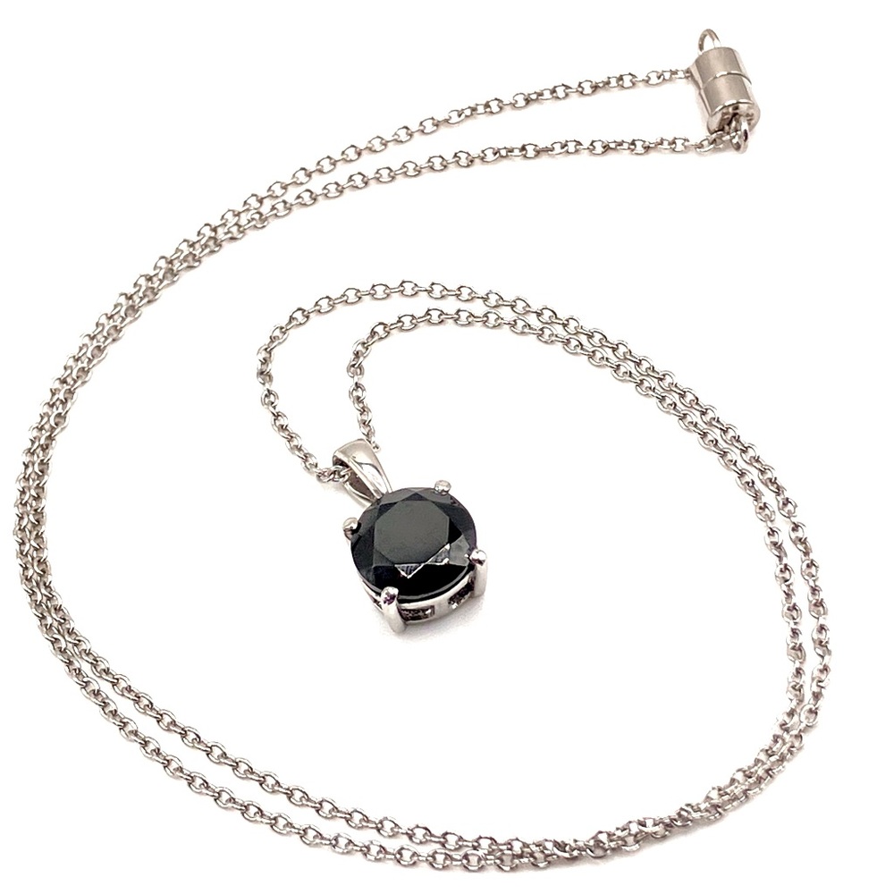 Natural black spinel, round solitaire pendant stainless steel, magnetic clasp
